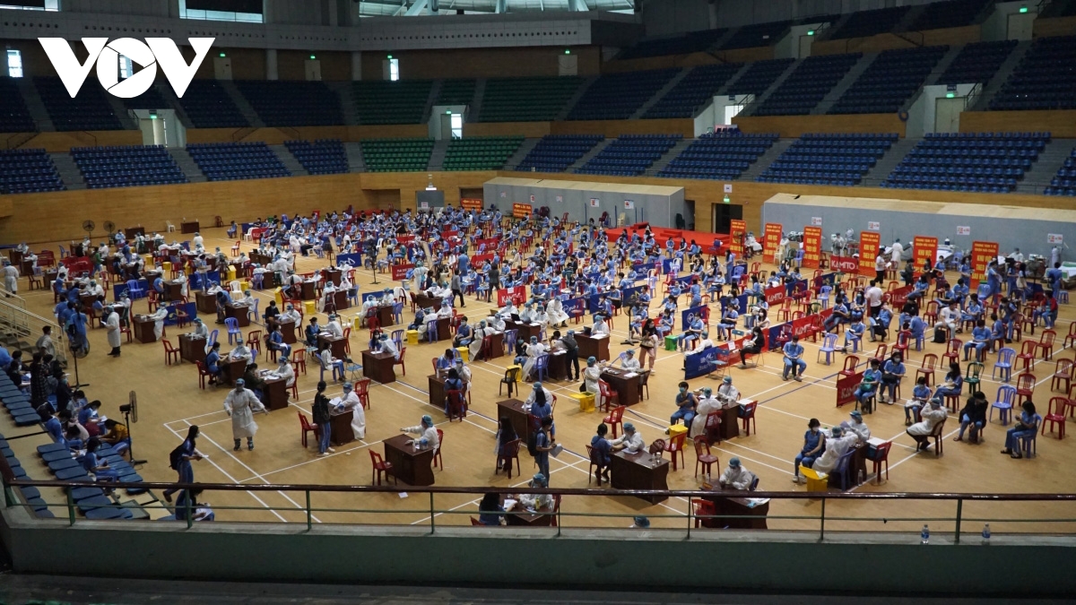 Da Nang begins to inoculate children with Pfizer COVID-19 vaccine